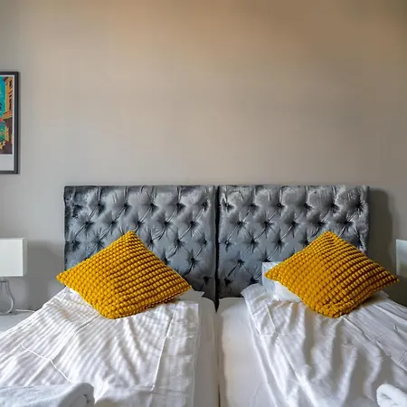 Globetrotter By Victus Sopot