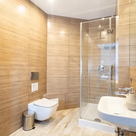 Globetrotter By Victus * Sopot